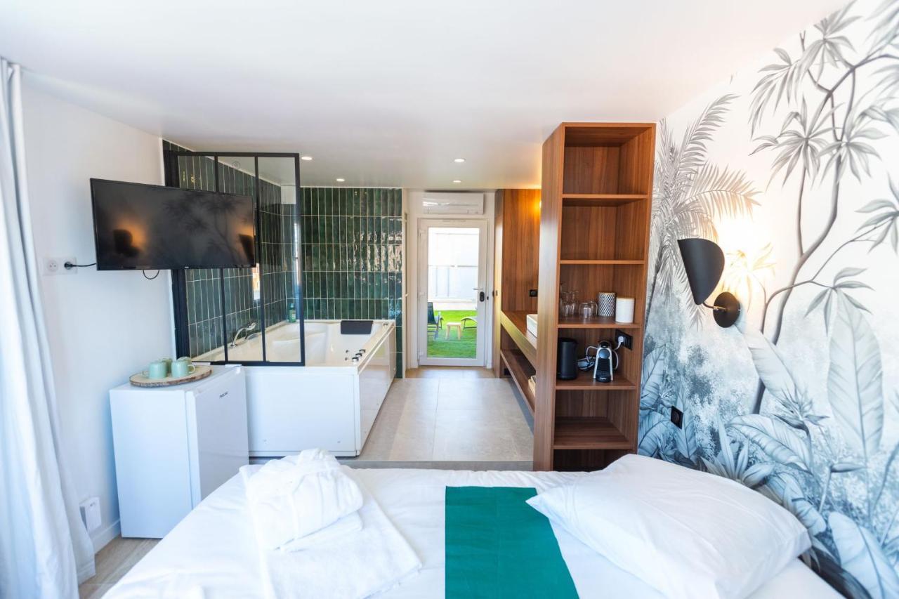 Love Room Du Mont D'Or - Baignoire Spa - Minibar Offert Marseille Extérieur photo